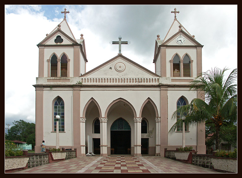 Kirche in San Ramon, Costa Rica